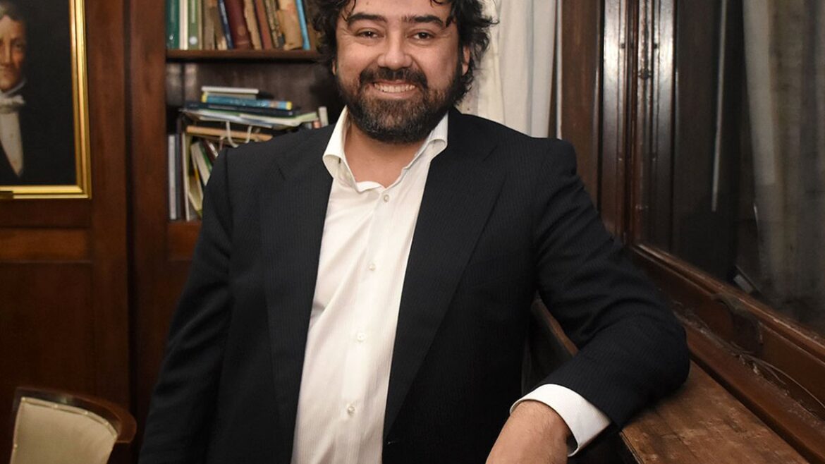 Juan Cruz Avila desembarca en La Nación+