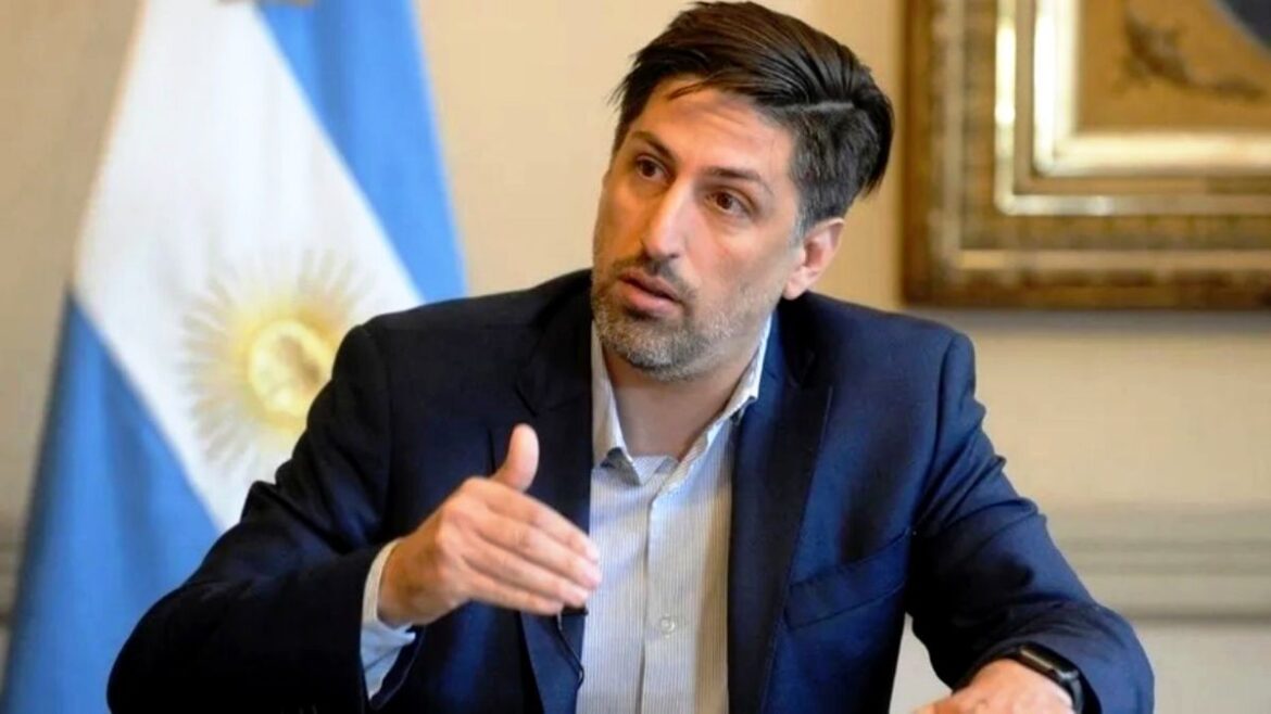 Trotta viajó a Santa Cruz pero se tuvo que aislar en un hotel