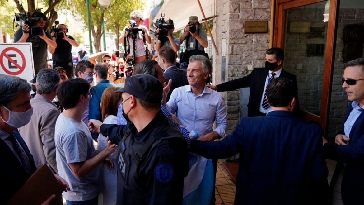 Los micro fantasmas y el intendente de Dolores que se quejó de Larreta