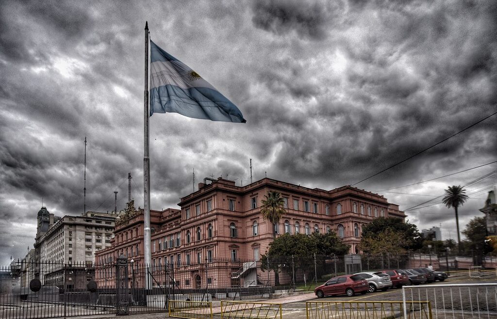 Fuego interno peronista aviva la preocupación post electoral