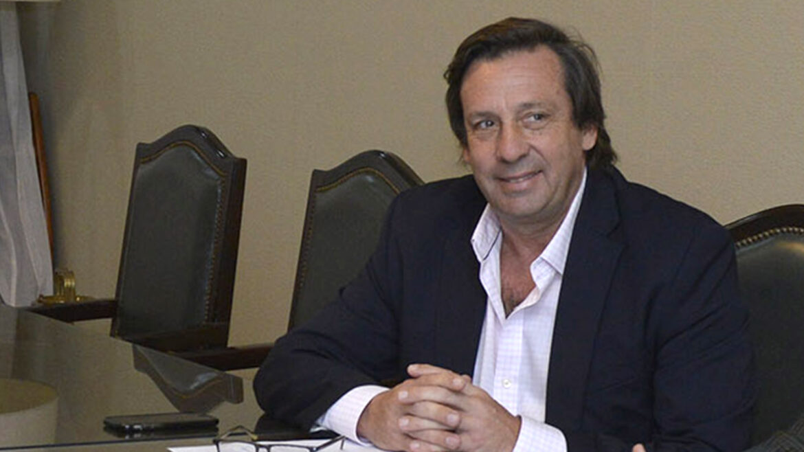 Discusiones cruzadas por la no jura de Torello