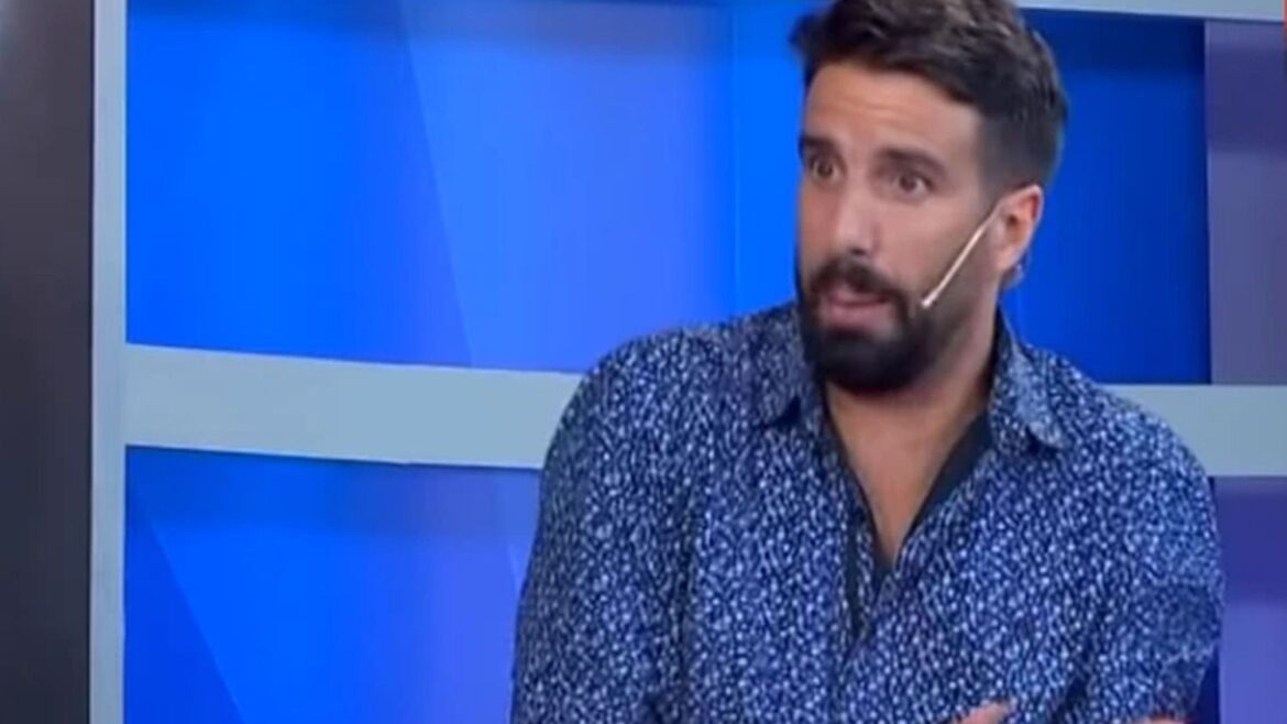 Azzaro recibió una queja de los dueños de Crónica y pidió perdón