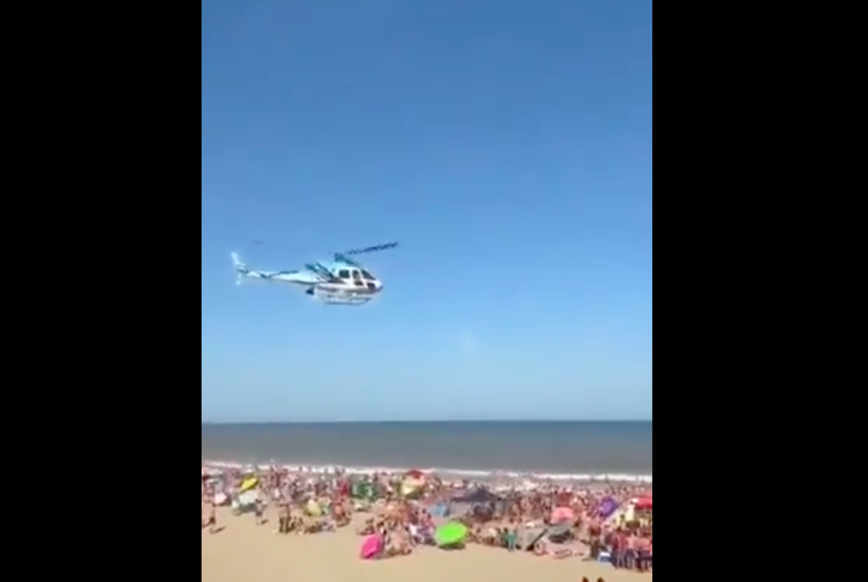 El helicóptero de Berni casi causa una tragedia en la playa