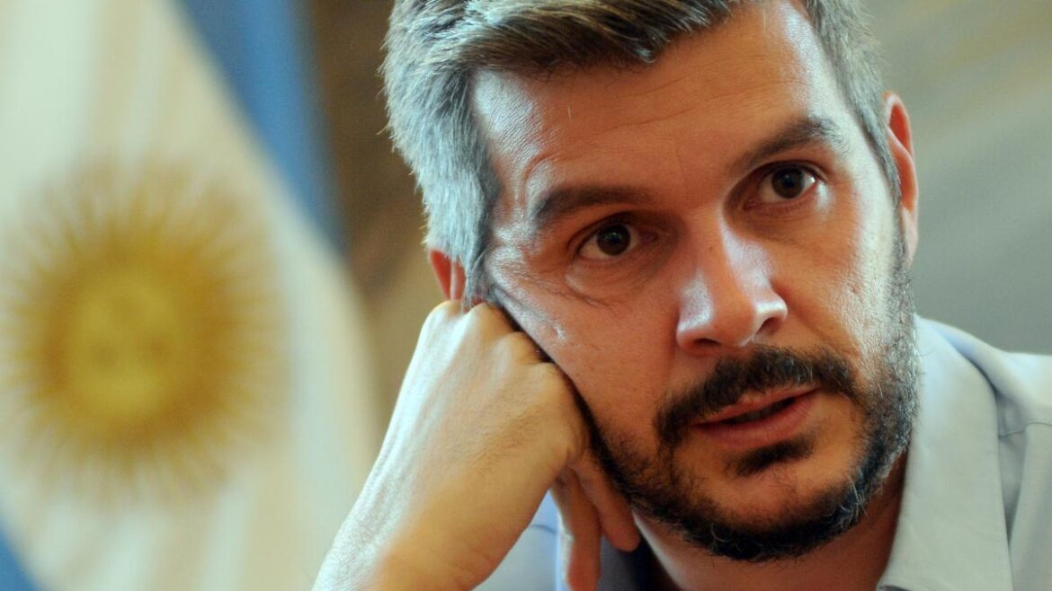 Marcos Peña presente en los escritorios del PRO como manual de autoayuda