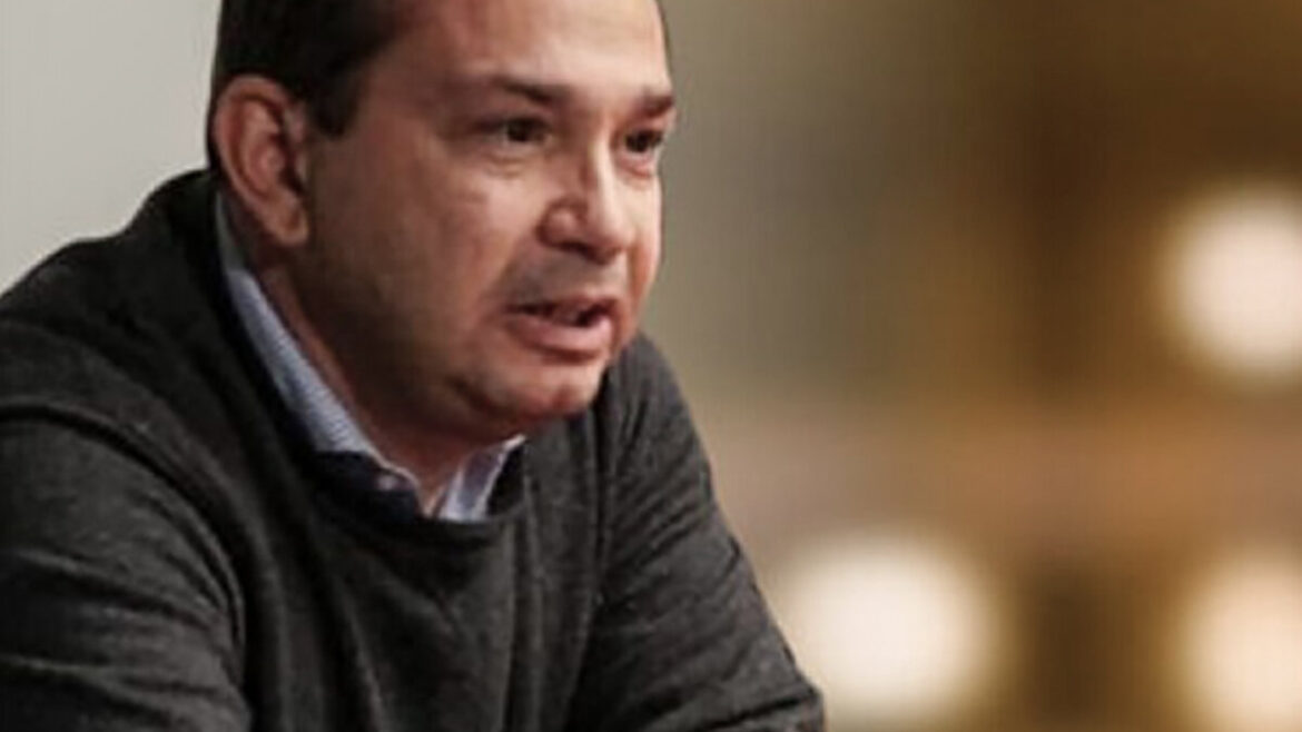 Un ex funcionario de la AFI reapareció en las elecciones de abogados