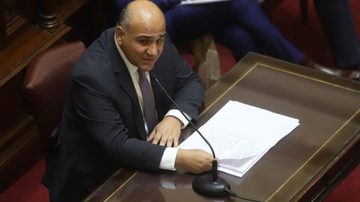 Informe Manzur: 3926 preguntas , cruces con la oposición