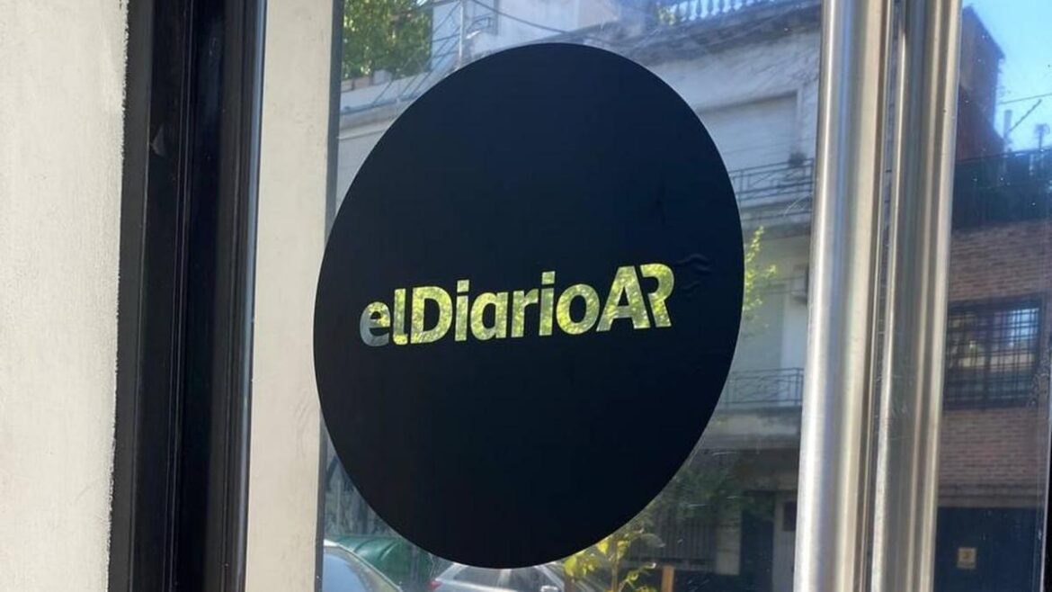 Conflicto en un sitio digital por el despido de dos directores