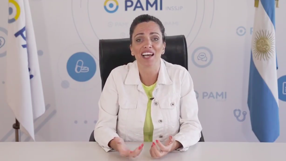 Insólito video: la titular del PAMI se colgó del Mundial