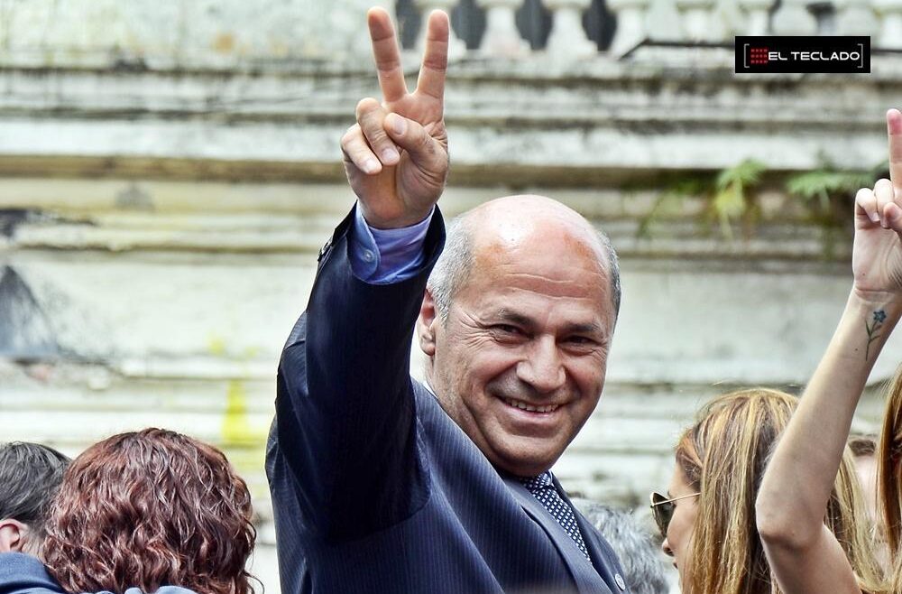 Secco sacó todas las remeras