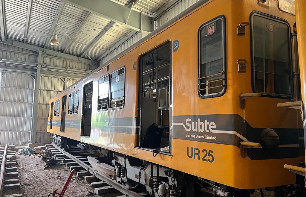 Banco Ciudad subasta vagones de subte