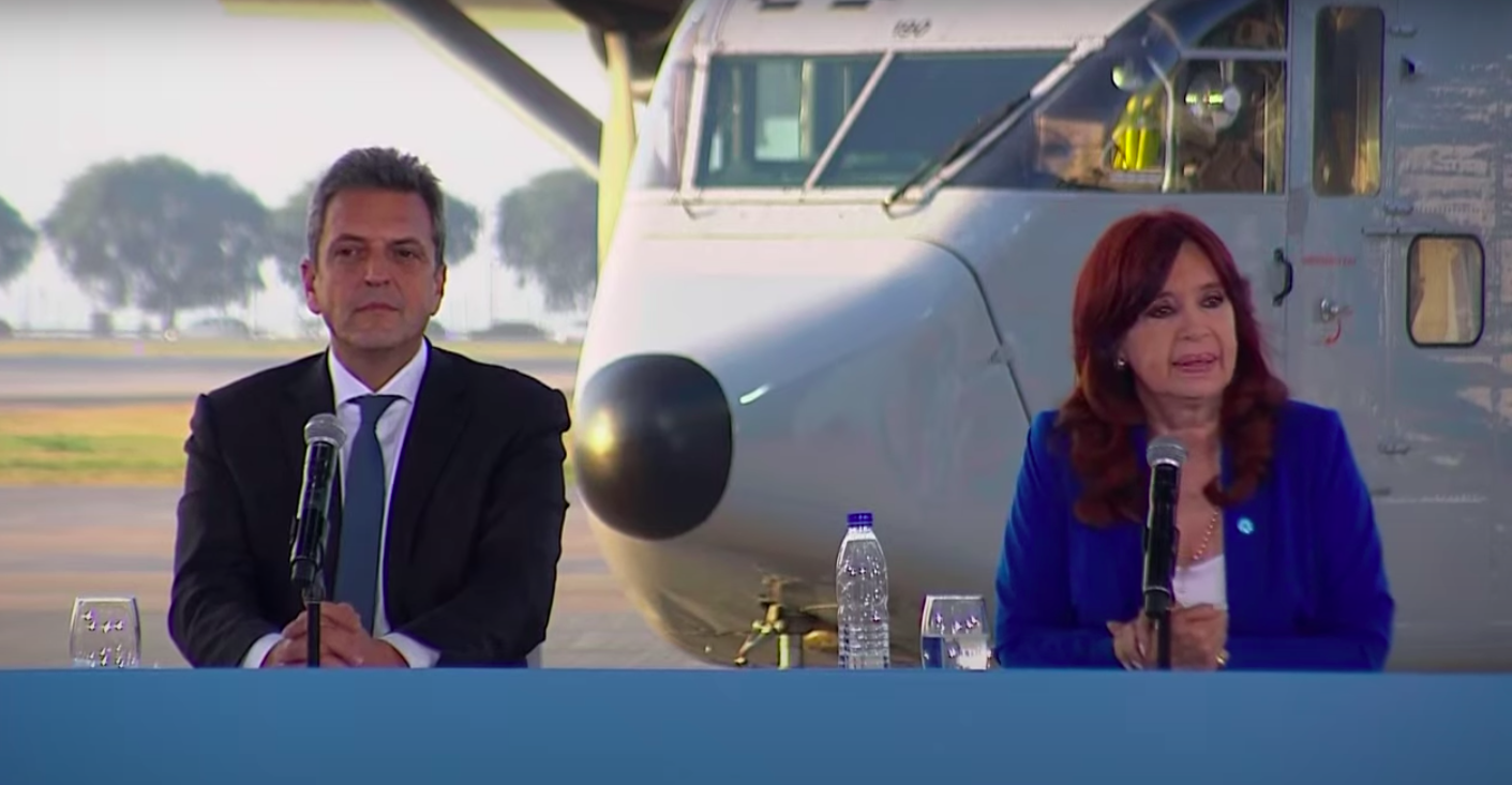 Cristina le mostró los dientes a Alberto: "El Presidente se embanderó en las PASO"