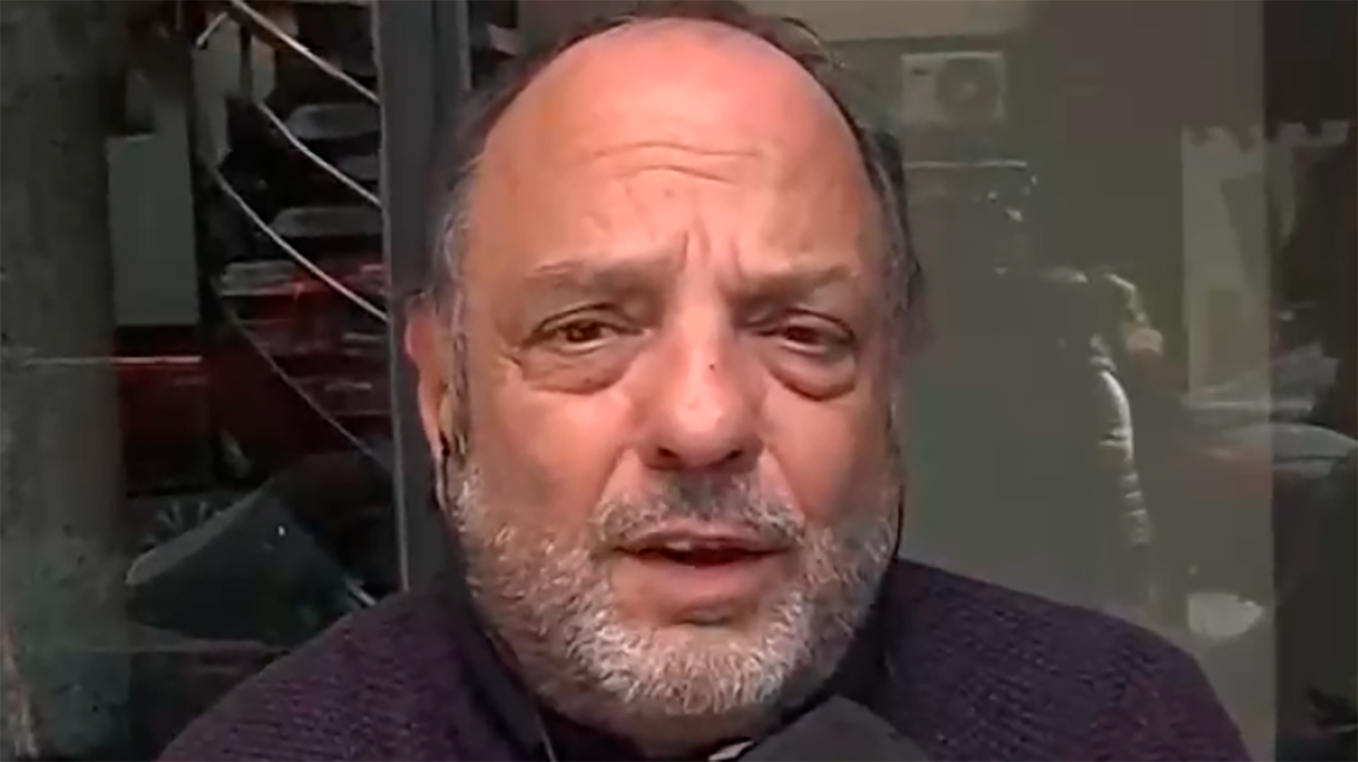 Un micrófono abierto en la radio metió a periodistas dentro de la interna de Juntos