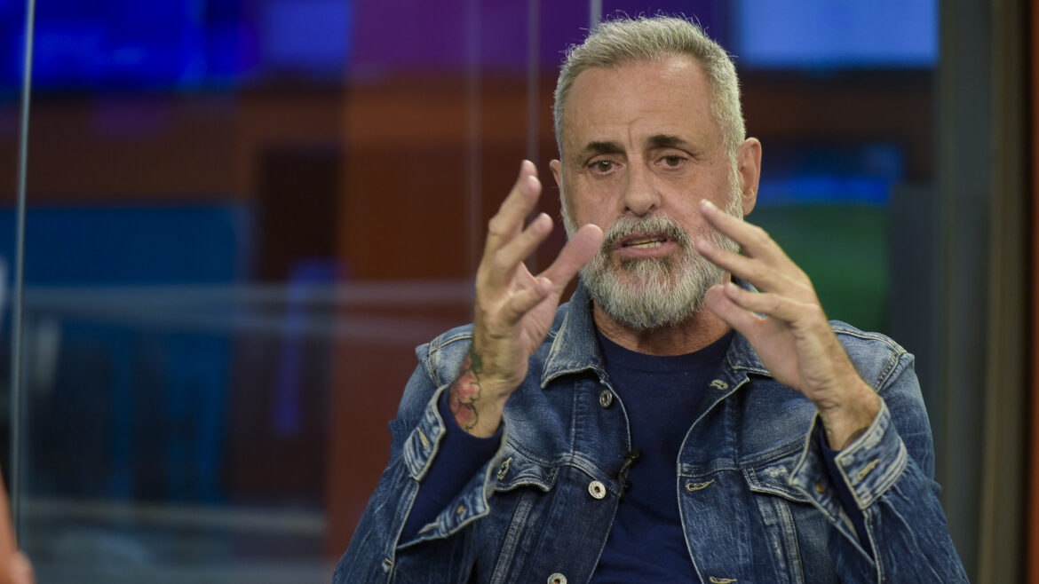 Rial planea volver a la radio en dos semanas