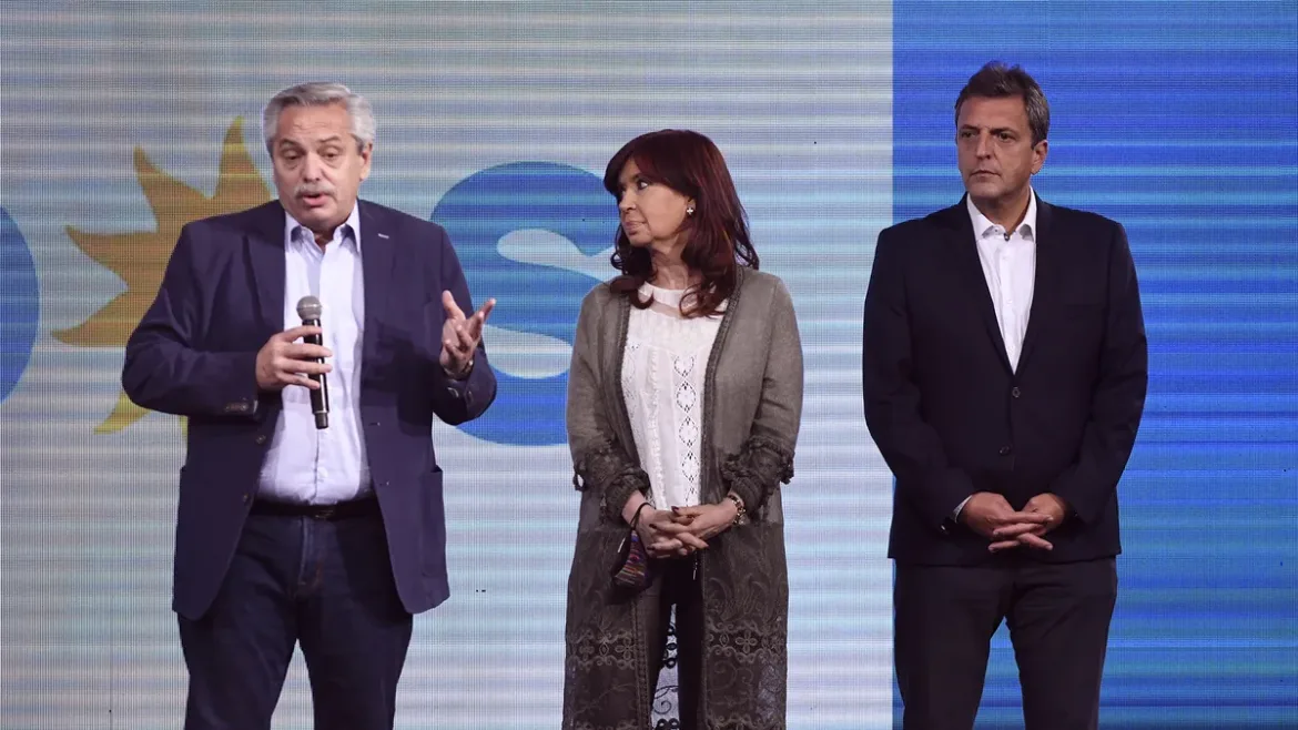 Se viene una foto complicada entre Alberto, Cristina y Massa