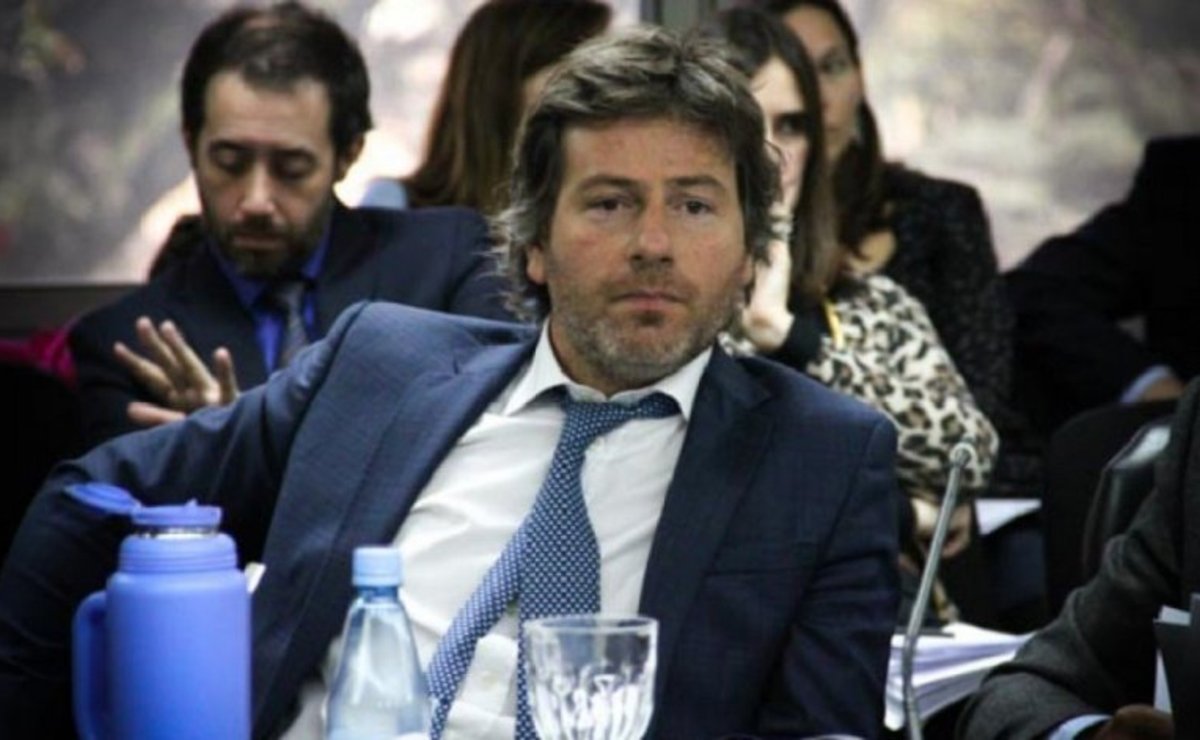 Papelón en el juicio político a la Corte: confundieron a un testigo con su hermano