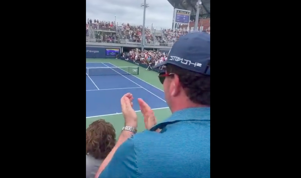 Un ministro paseando por el US Open