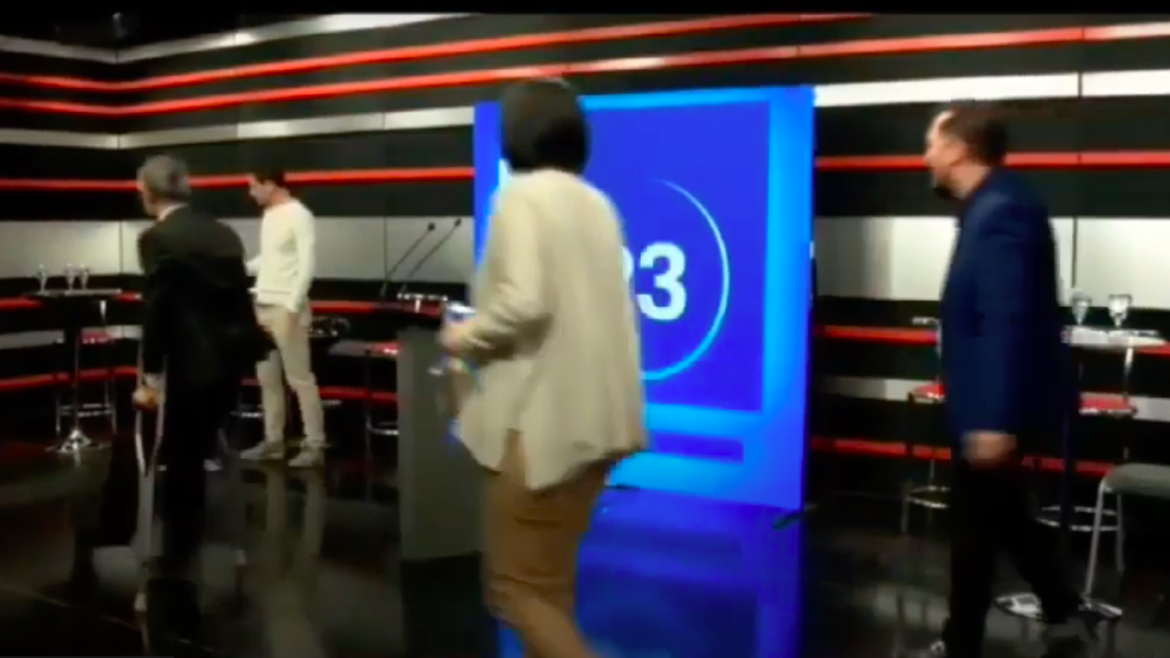 Un candidato a intendente de Bariloche se llevó una agenda de la gobernadora y quedó grabado