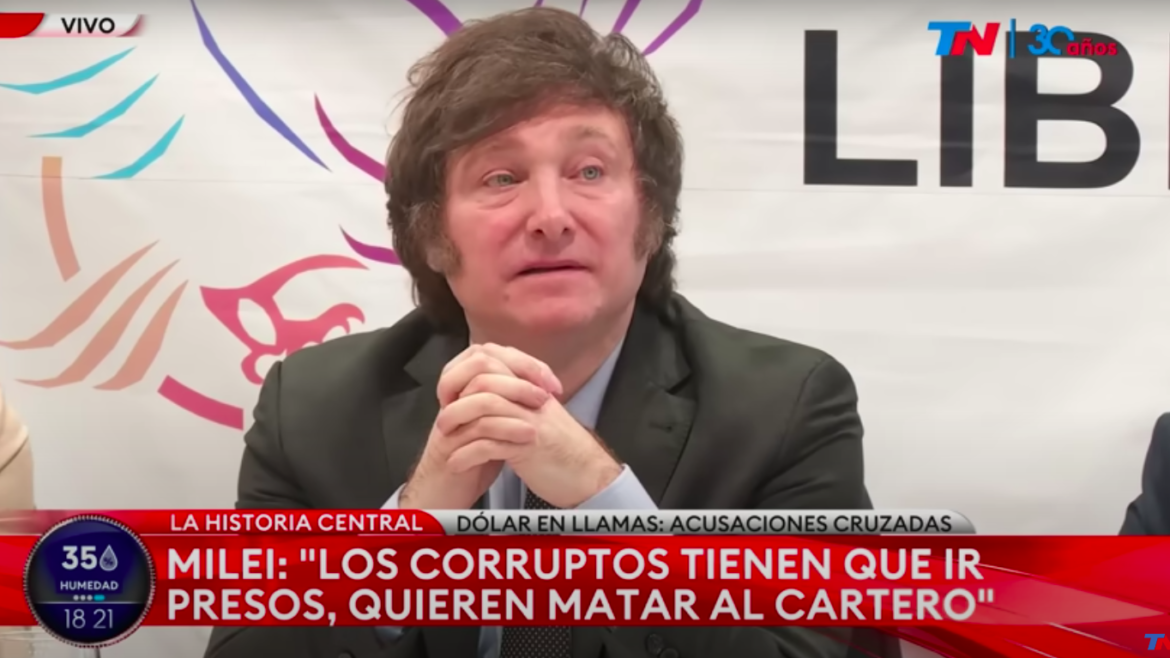 Un artículo de El País fue lapidario hacia Milei
