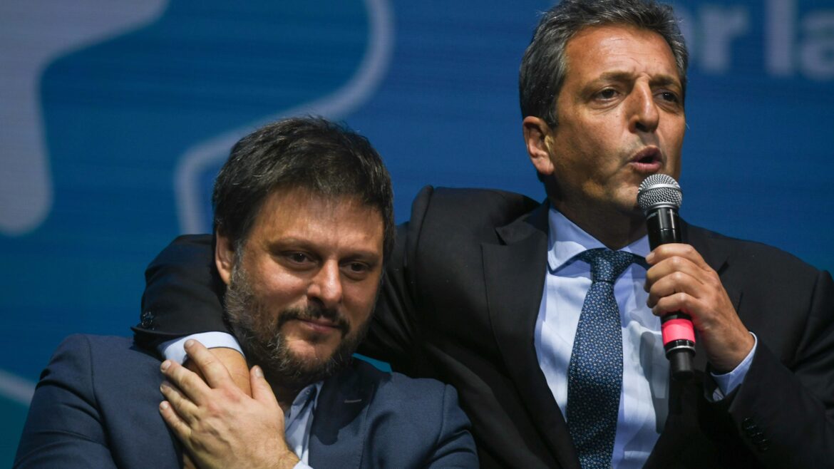 Massa tiene preparados espacios de poder "neutrales" para los radicales