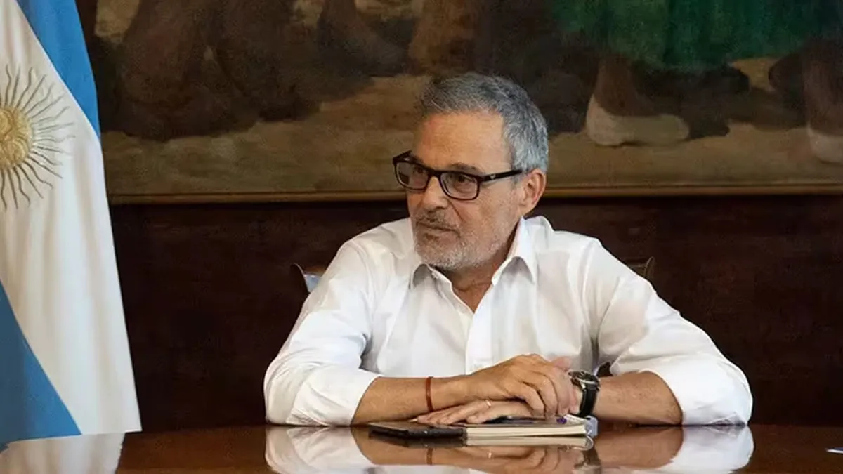 Un ministro de Salud flojo de argumentos, podría ser el próximo eyectado