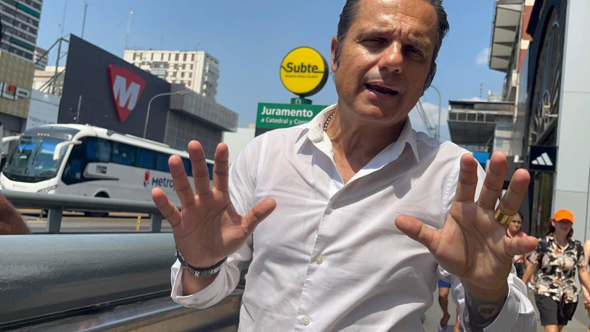 Se acordó de Mauro Viale y de rechazar la vacuna AstraZeneca