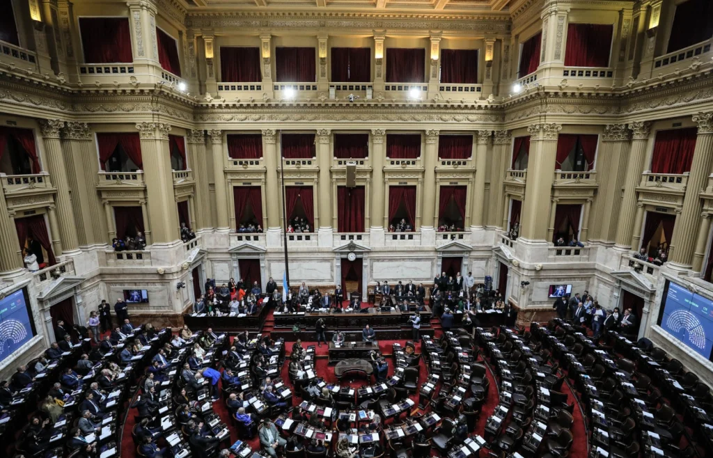 El tabaco se coló sorpresivamente poniendo en tensión a todos los bloques legislativos