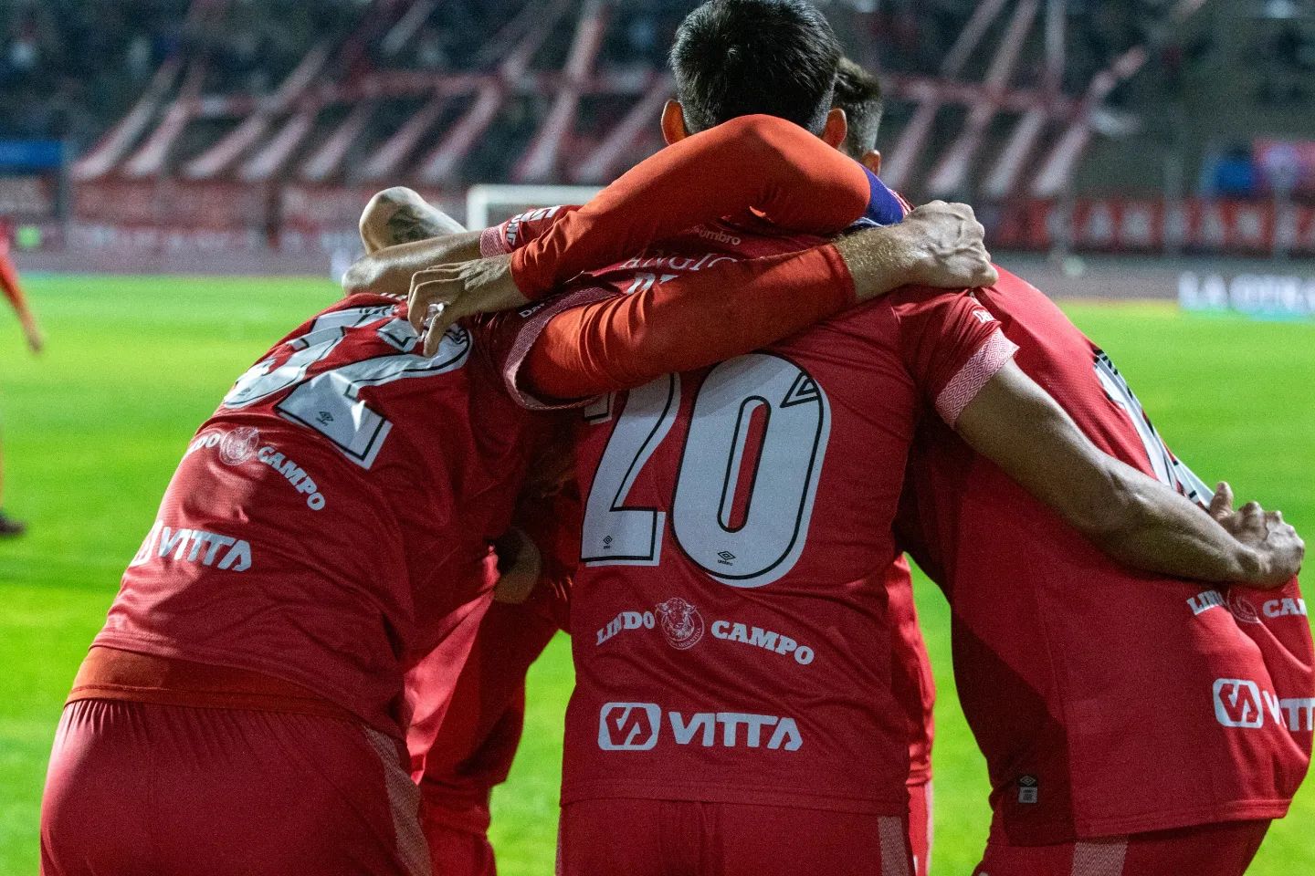En la cancha de Argentinos se cantó un clásico K