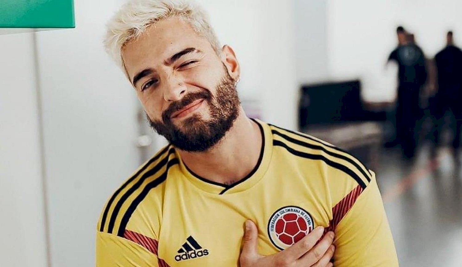 Un hincha argento registró el incidente con Maluma