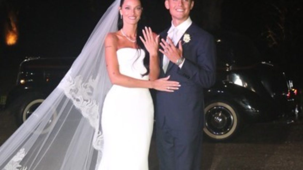 Claudia se encargó del casamiento de Dybala