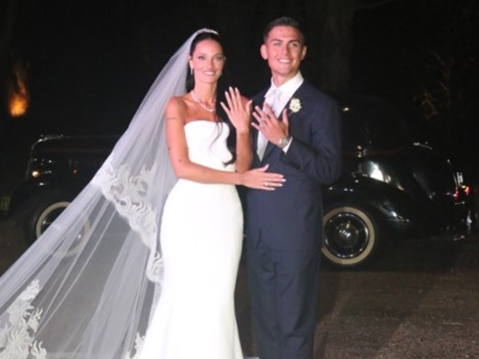 Claudia se encargó del casamiento de Dybala