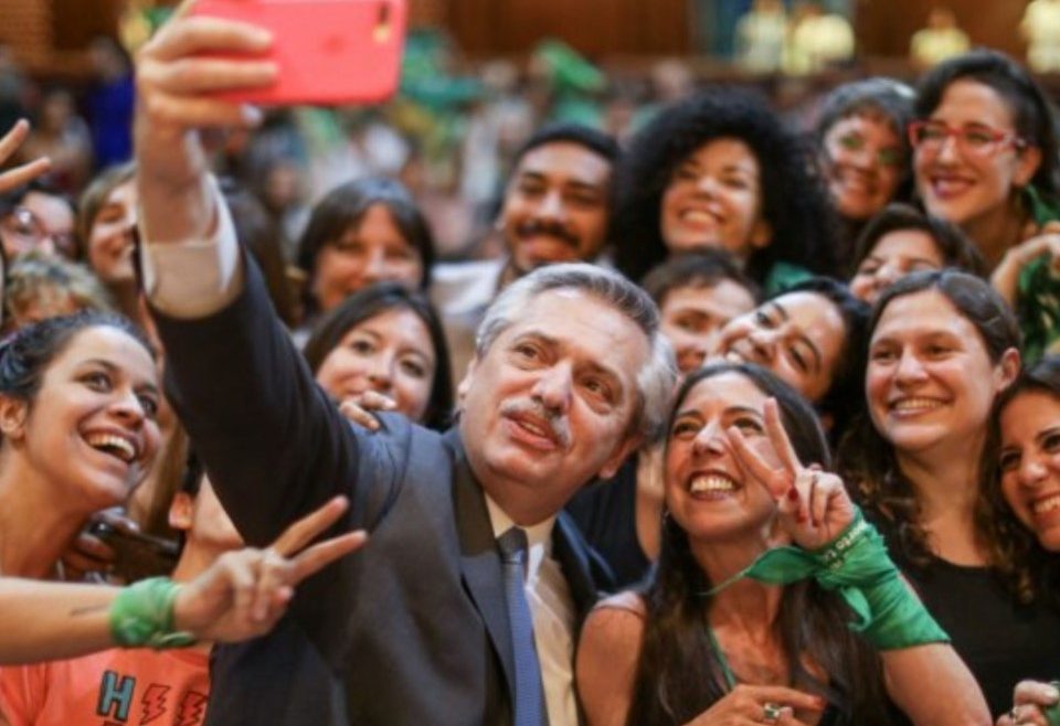 Alberto: el primer presidente acusado de violencia en tiempos de tolerancia cero