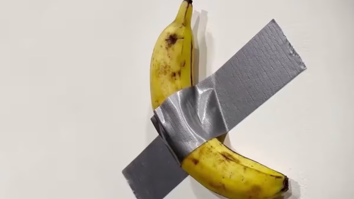 Un artista italiano, con una banana en una pared, es récord