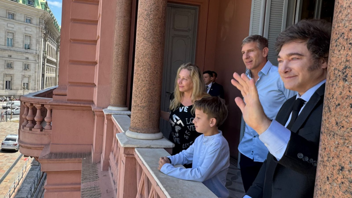 La salida de Palermo al balcón con Milei abrió otra grieta en Boca y sectores k