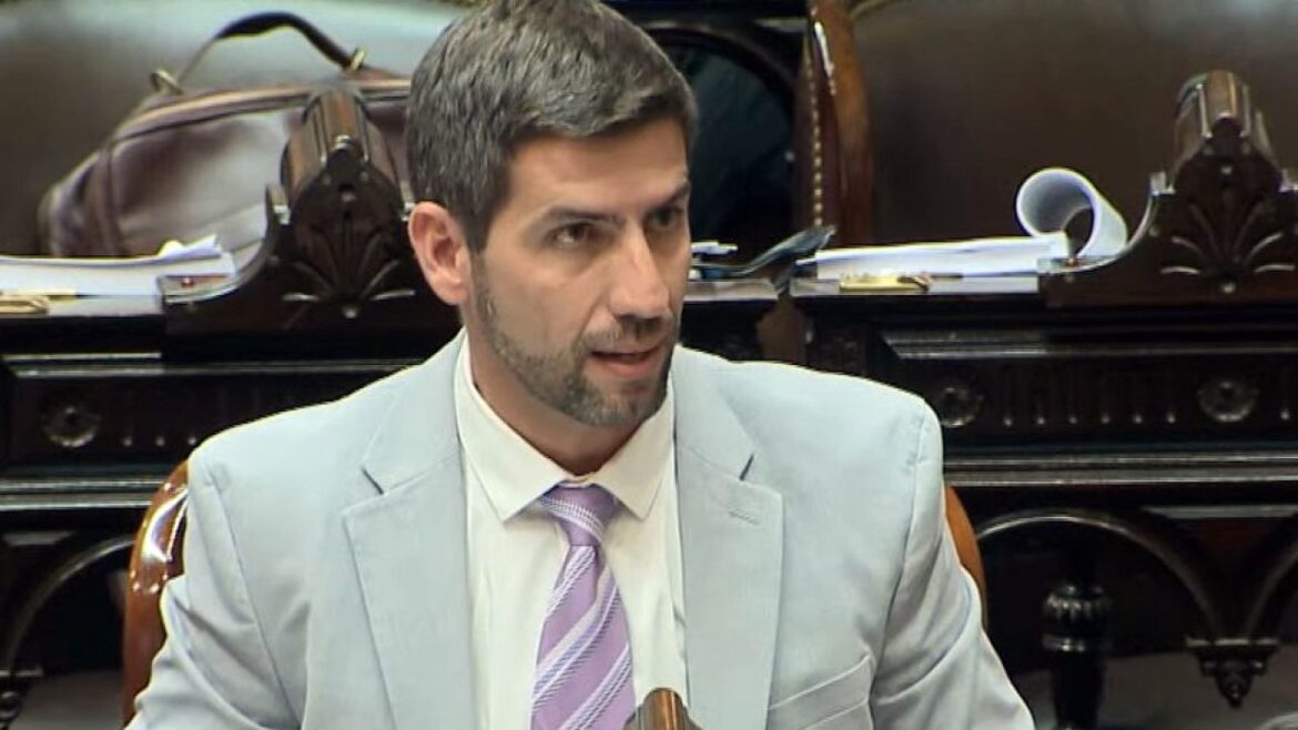 ¿Un diputado jujeño hace caja con las pensiones por discapacidad?