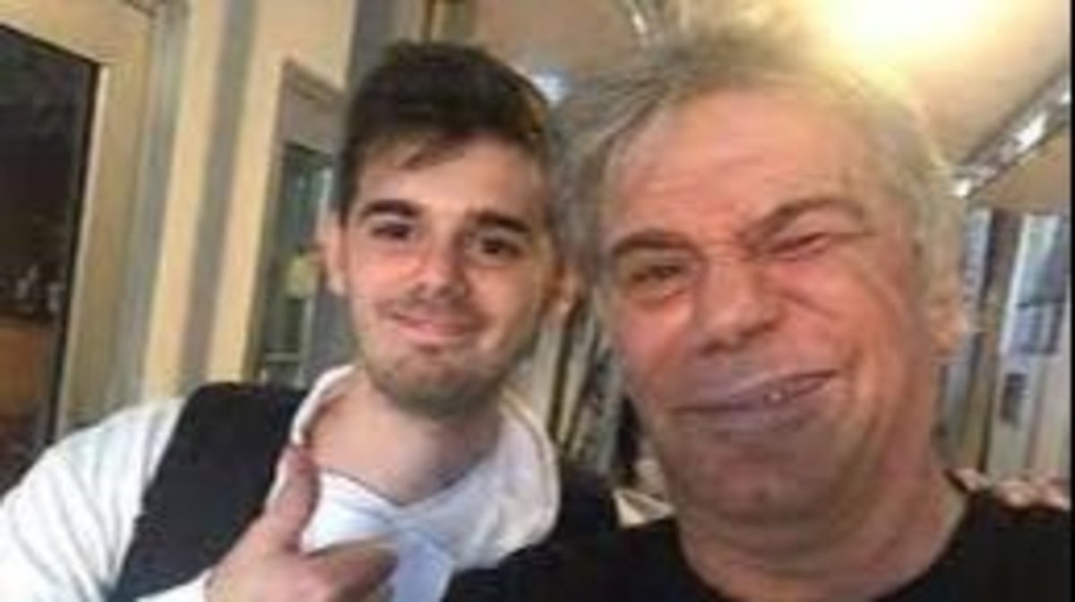 El hijo de Beto Casella salió a defender a su padre de los ataque de Canosa
