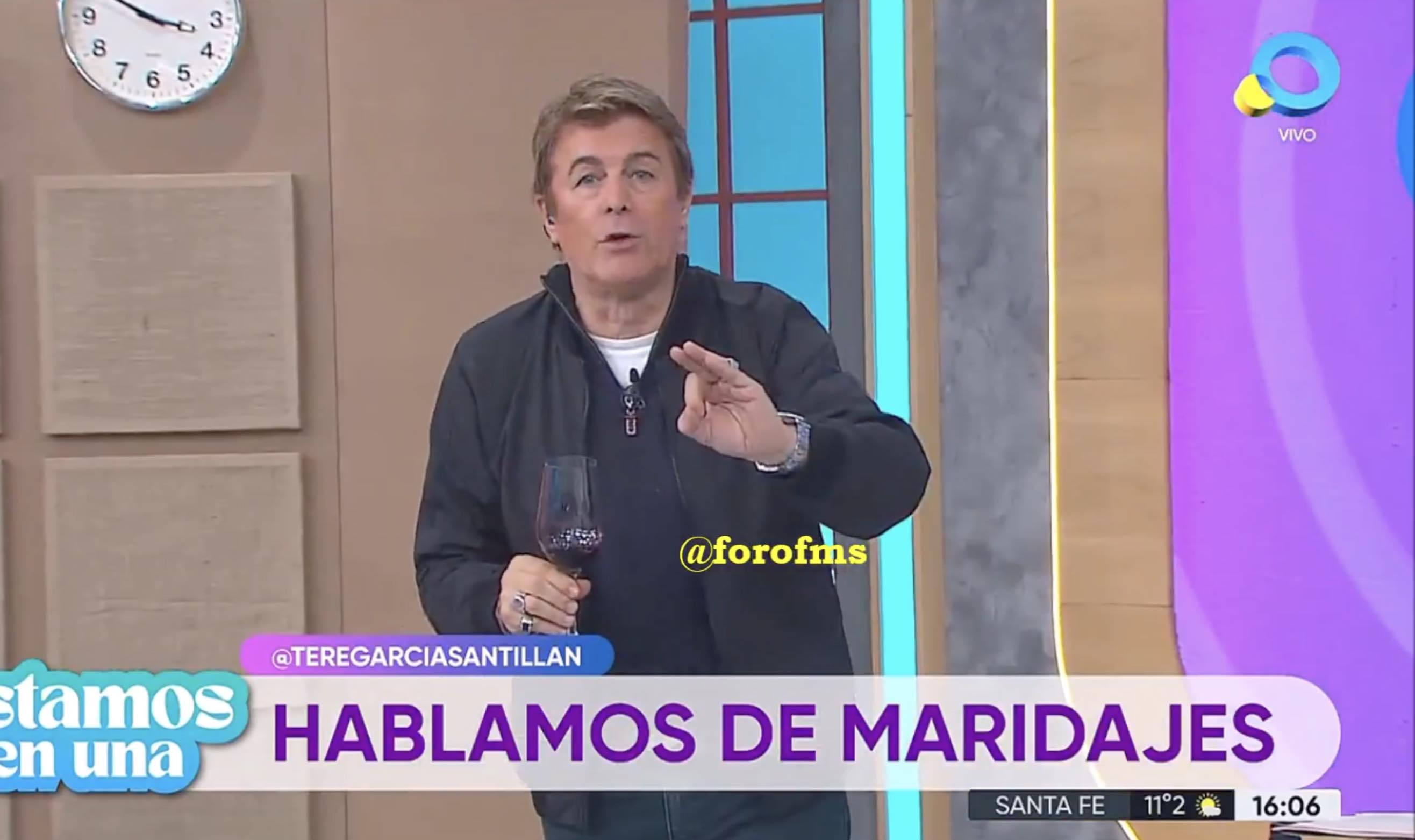 Corrado brindó nervioso en medio de una protesta en la TV Pública
