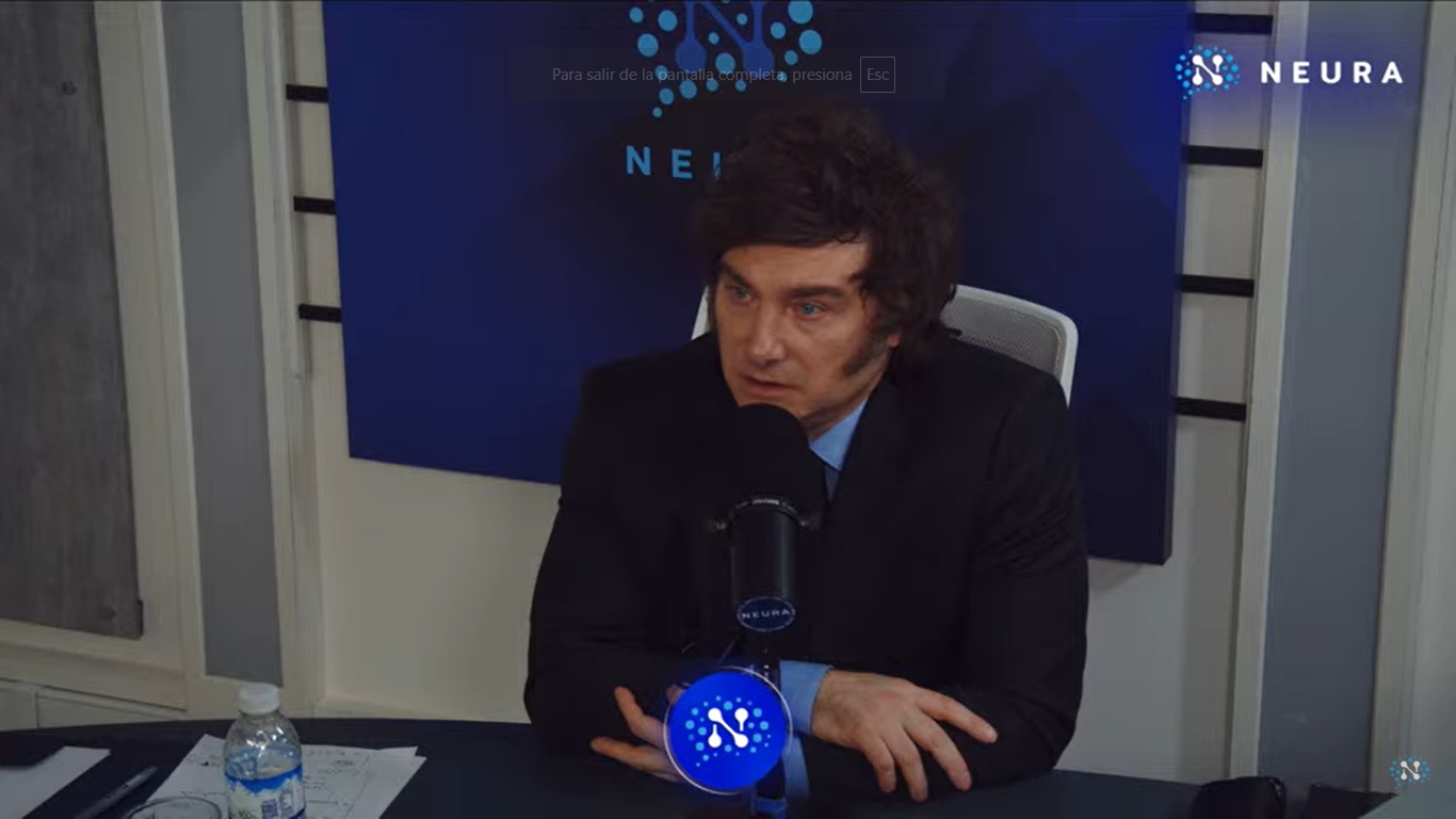 Milei acusa a sectores opositores por la corrida del dólar