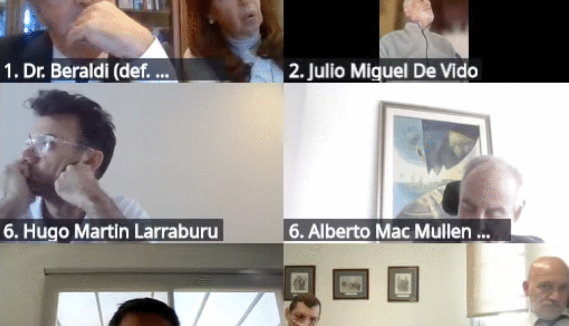 Cristina jugó a las escondidas en el juicio