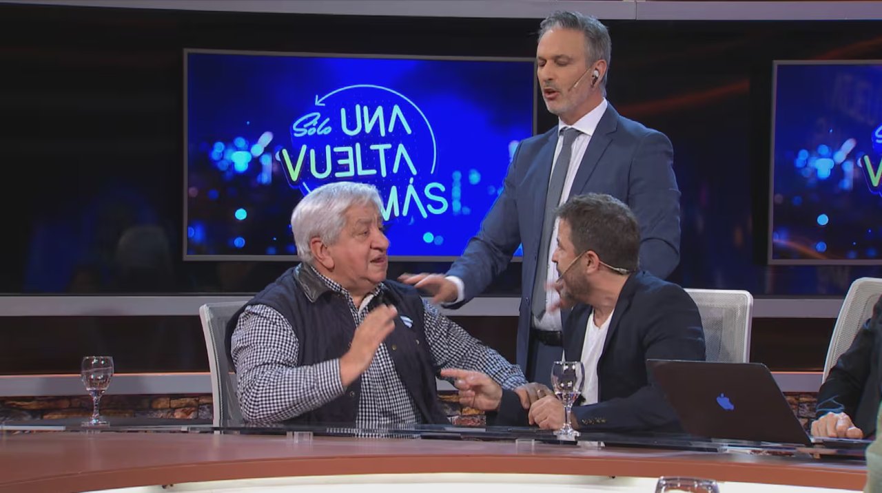 Sehinkman no fue eficaz como William Boo al intentar separar a Tetaz de Piumato