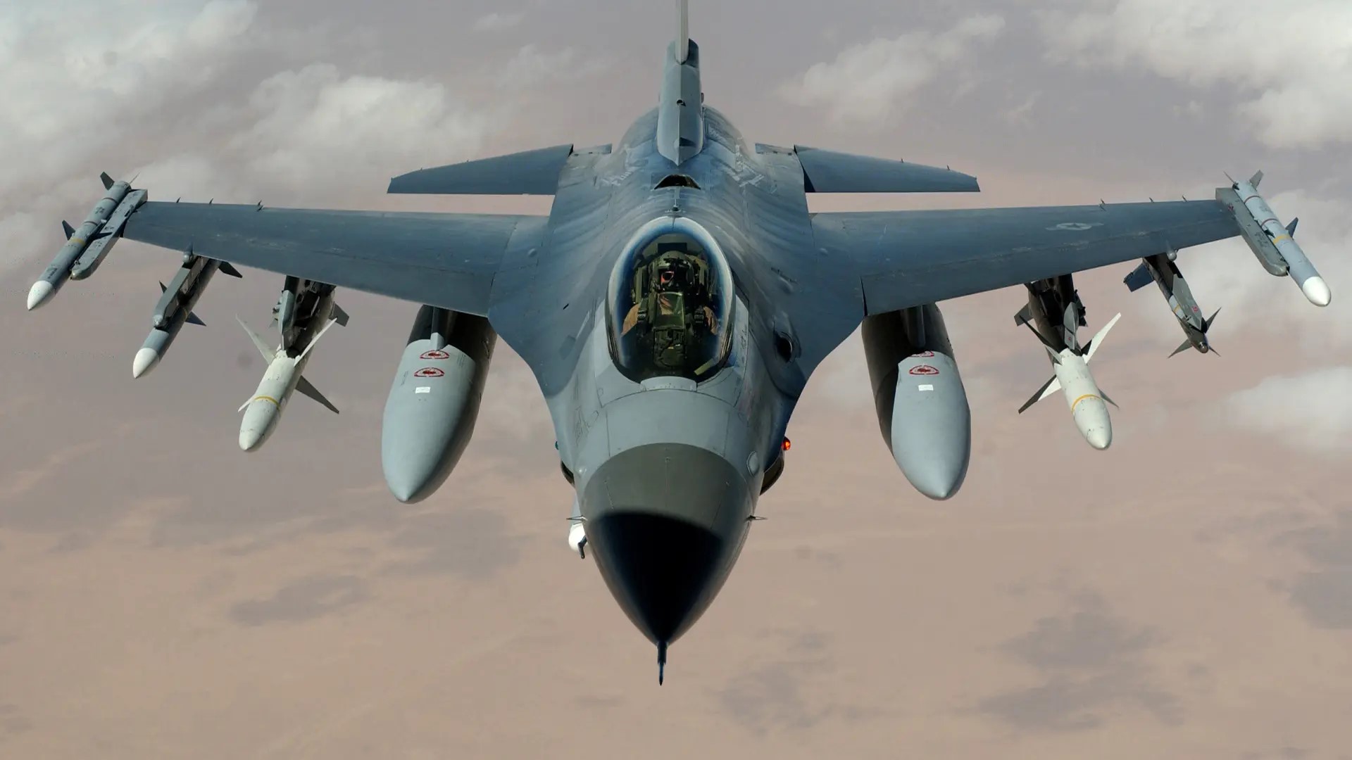 Milei no se despeina pero los desafíos sobrevuelan ante las fuerzas del cielo