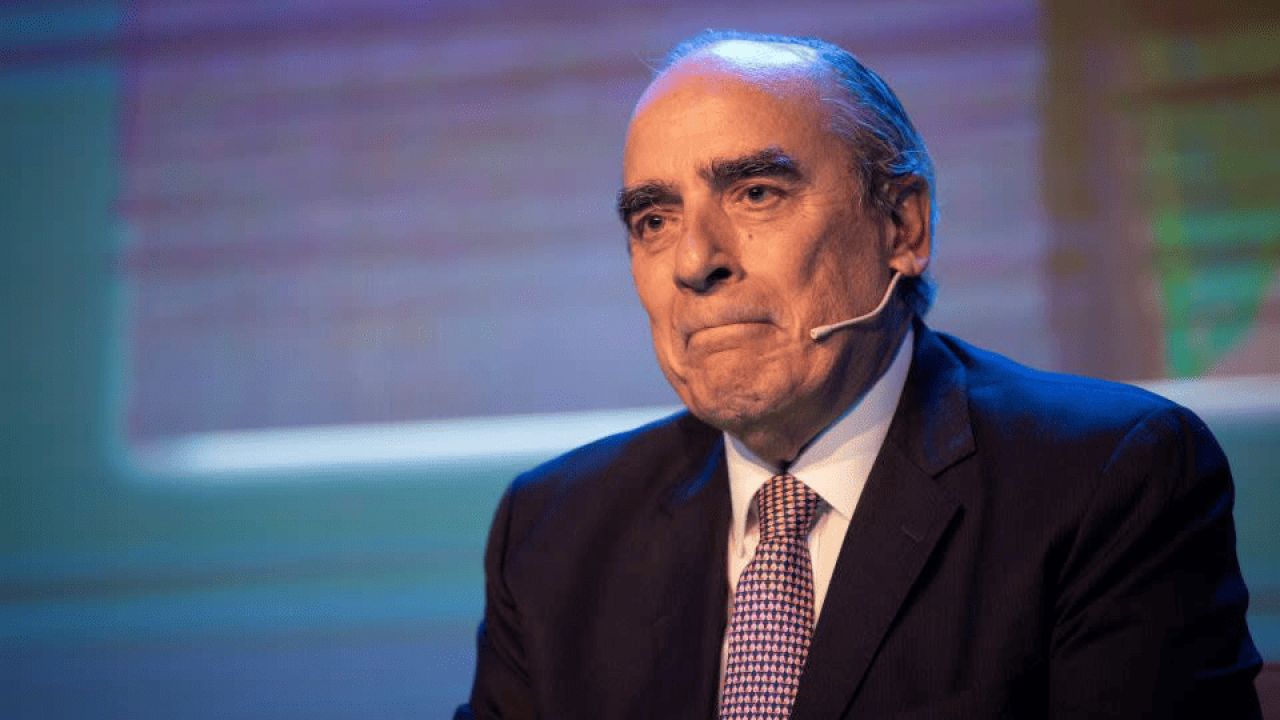 Guillermo Francos encontró un rebusque