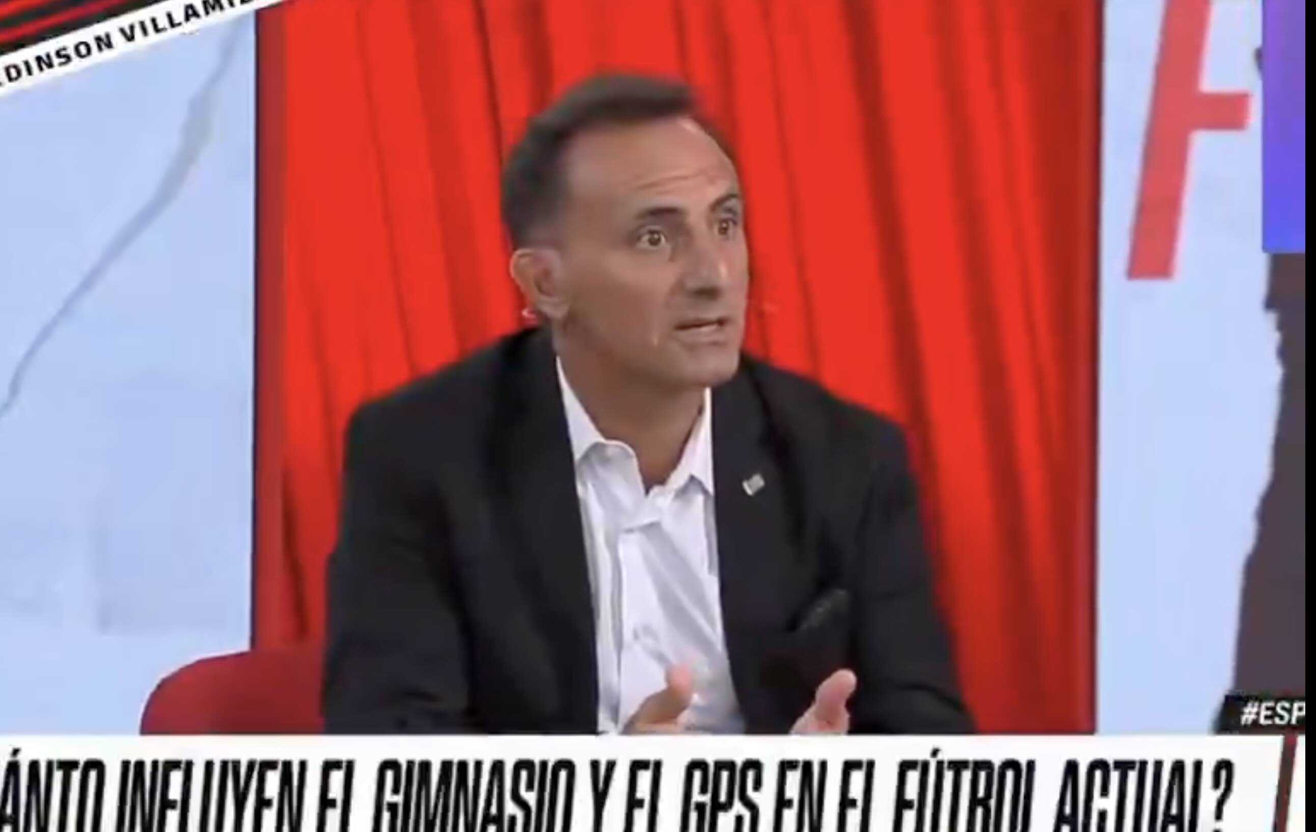 Gambetita apuntó contra el Muñeco