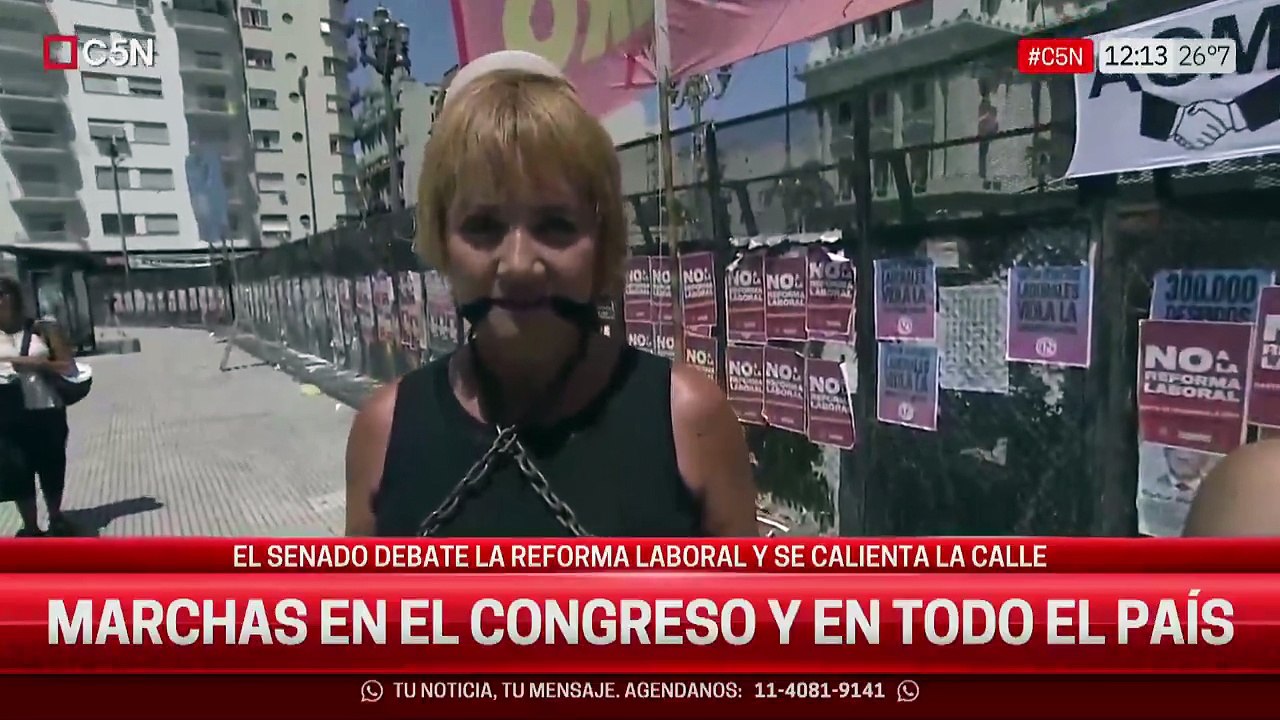 Nancy Pazos se encadenó en el Congreso