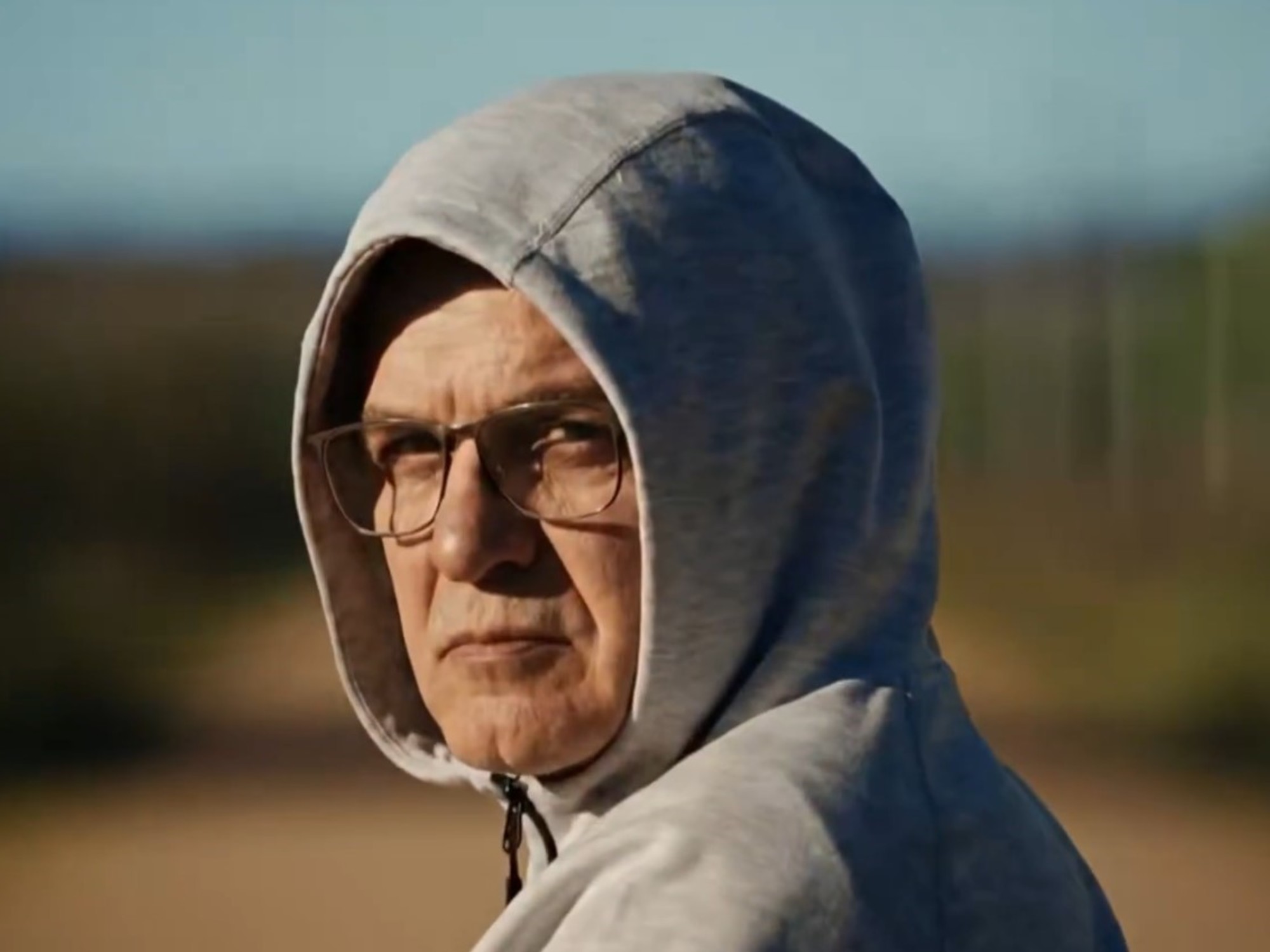 Bielsa en bicicleta y un Chespirito revivido por la IA, los nuevos videos del Mundial