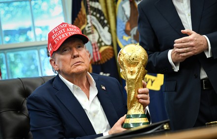 Trump metió la nariz en el Mundial y la FIFA obedeció